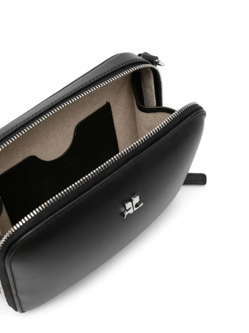 Courrèges Hobo bags Herringbone Chain-Link Shoulder Bag In Black Calf in zwart