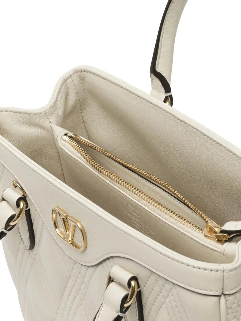 Thumbnail - Valentino Garavani Hobo Bags - "Quiltie 67" Shoulder Bag - Gr. unisize - in Beige - für Damen