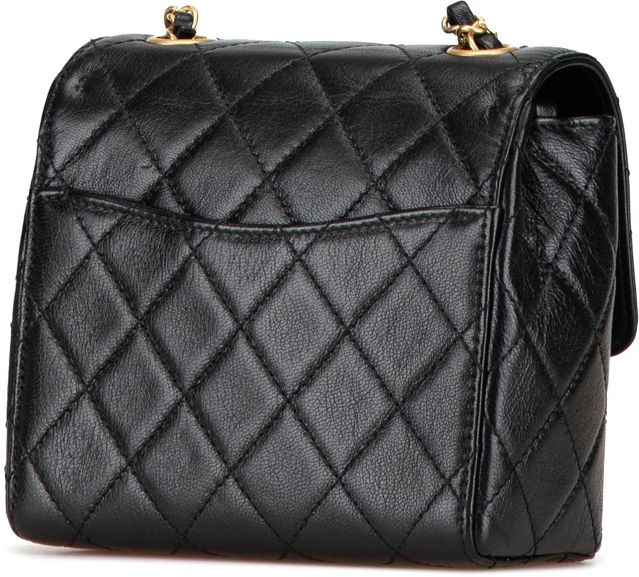 Chanel Hobo bags 2021-2024 Mini Square Classic Goatskin Retro Flap in zwart