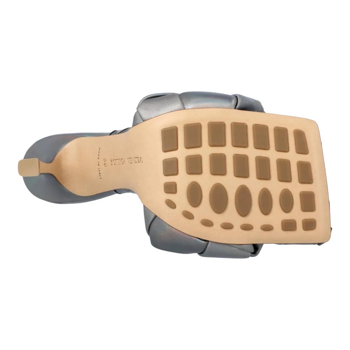 Thumbnail - Bottega Veneta Slipper & Pantoletten - Metallic Grey Lido Mules - Gr. 36 (EU) - in Grau - für Damen