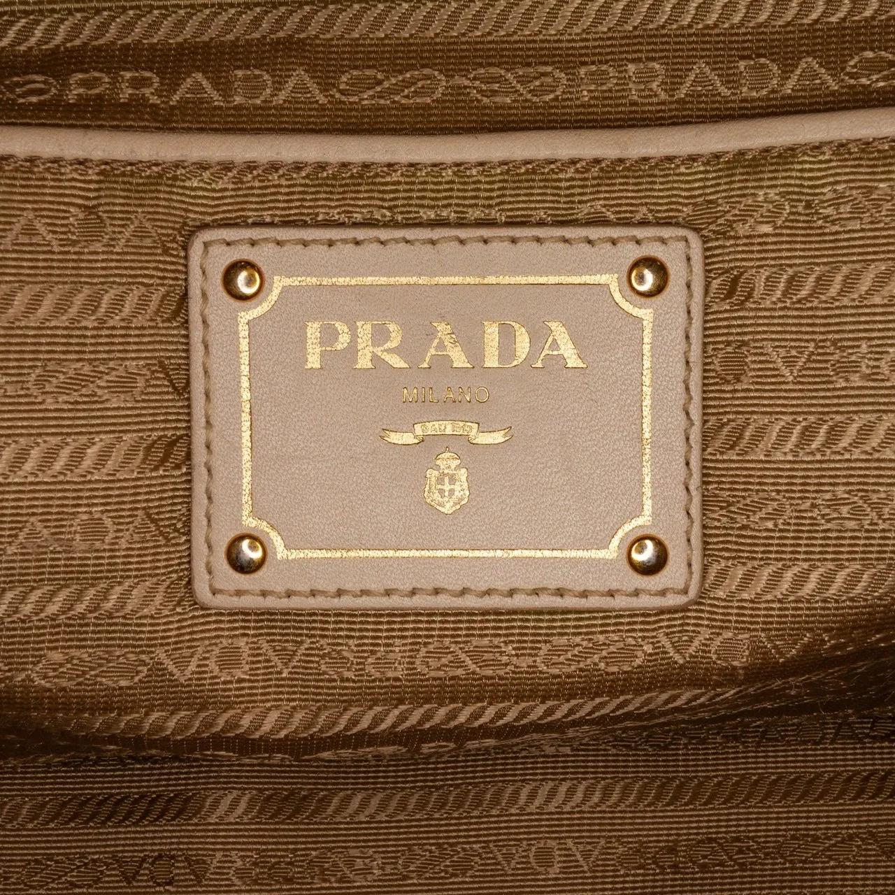 Prada Shoppers Canapa Logo Shoulder Bag in bruin