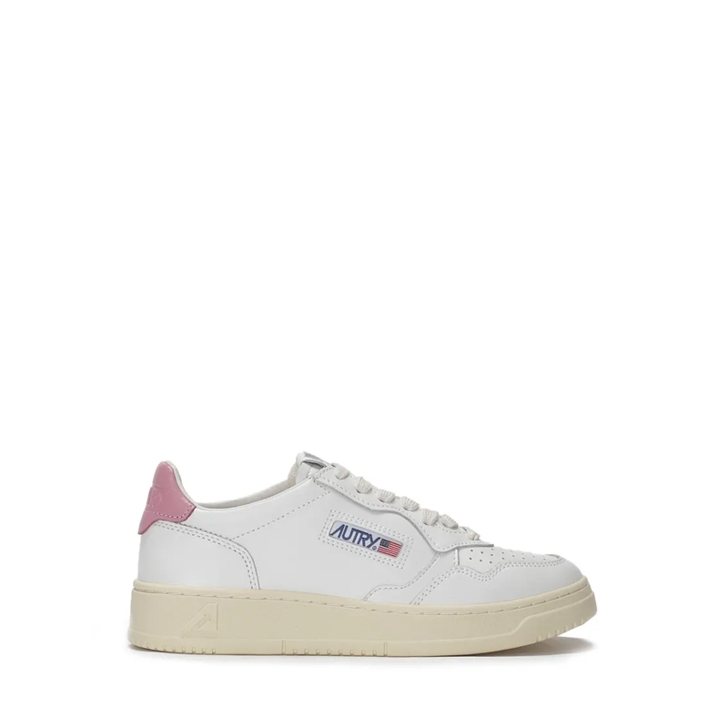 Autry International Lage-top sneaker Leather Upper Sneakers With Perforated Detailing White