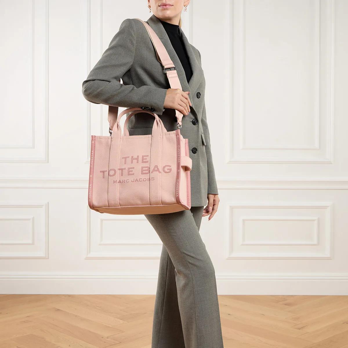 Marc Jacobs Shoppers & Totes The Medium Tote in poeder roze