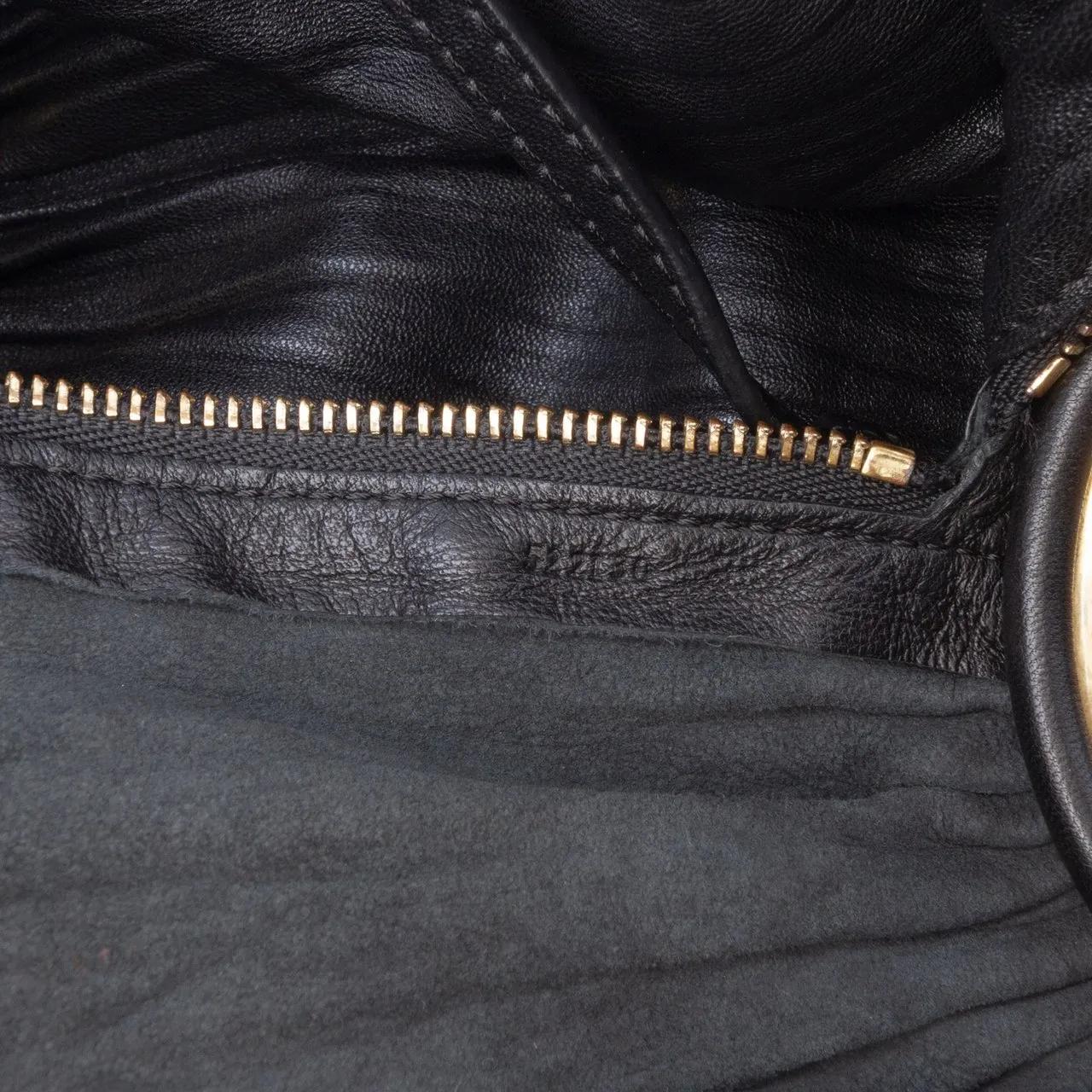 Thumbnail - Loewe Hobo Bags - Pleated Nappa Bracelet Pouch - Gr. unisize - in Schwarz - für Damen