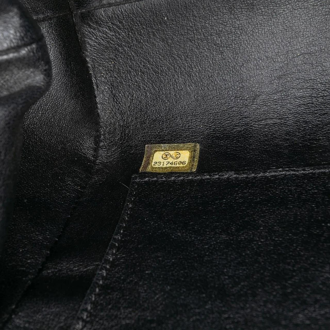 Thumbnail - Chanel Hobo Bags - Paris Rome Quilted Calfskin Colosseum Lock Frame B - Gr. unisize - in Schwarz - für Damen