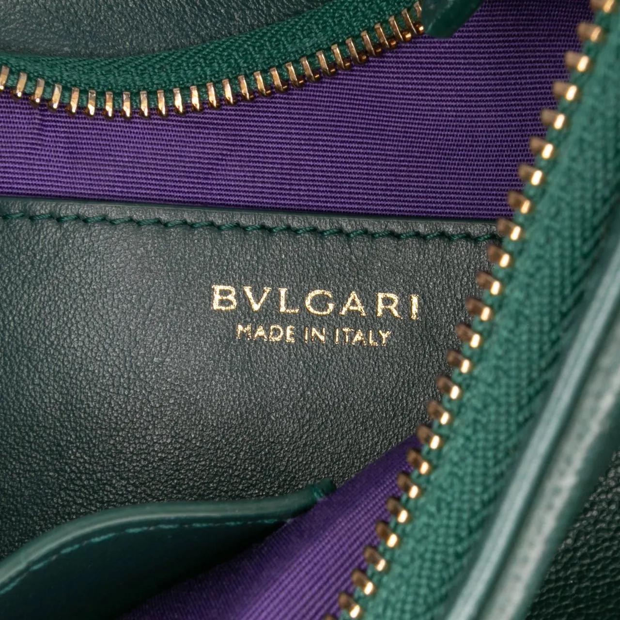 Thumbnail - BVLGARI Hobo Bags - Small Leather Serpenti Ellipse Satchel - Gr. unisize - in Grün - für Damen
