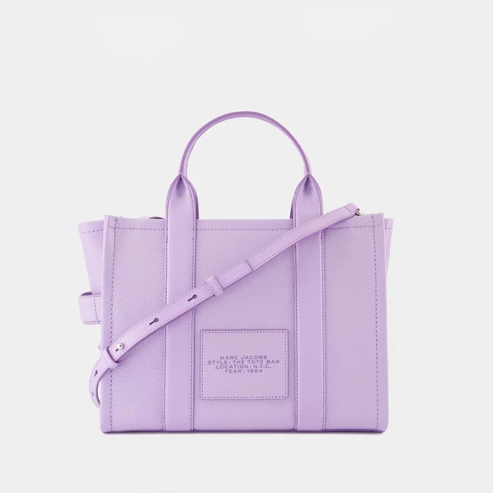 Marc Jacobs Shoppers & Totes The Medium Tote Leather Purple in paars