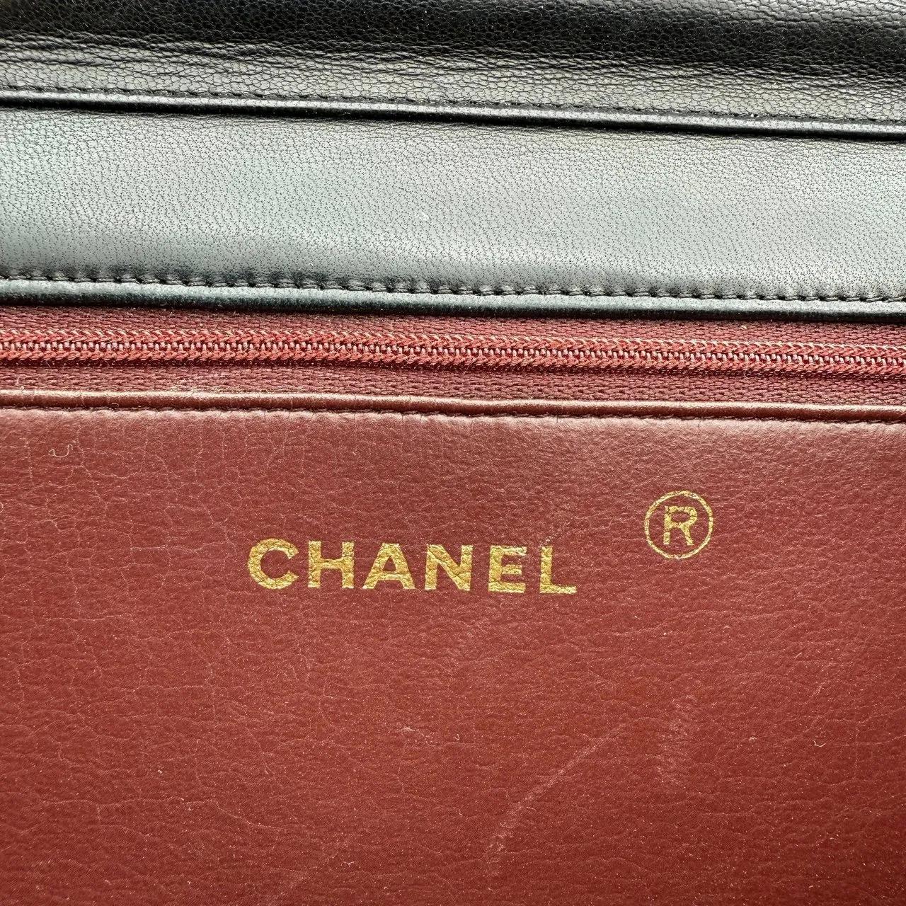 Thumbnail - Chanel Hobo Bags - Chanel Timeless Wallet on Chain WOC Lambskin Black - Gr. unisize - in Schwarz - für Damen