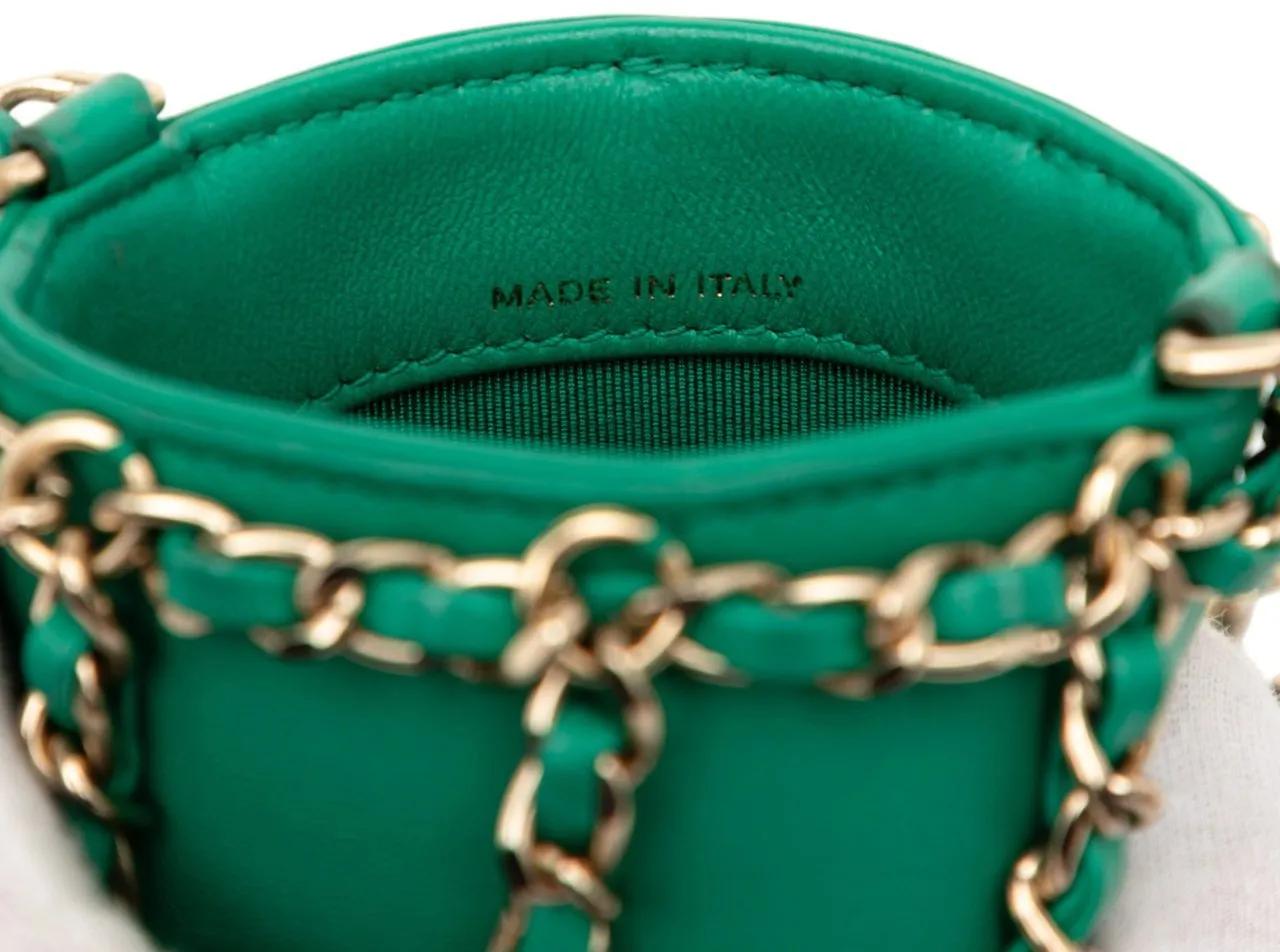 Thumbnail - Chanel Hobo Bags - Lambskin Tech Me Out Clutch With Chain - Gr. unisize - in Grün - für Damen