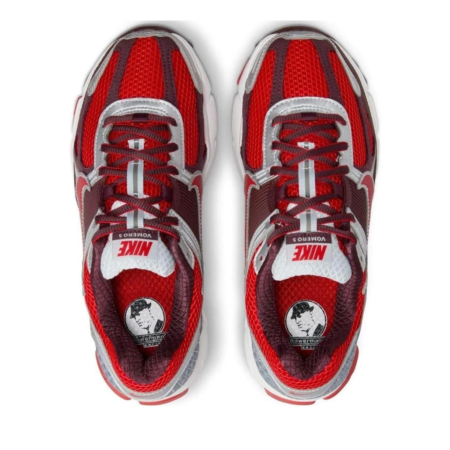 Thumbnail - Nike Low-Top Sneaker - Vomero 5 'mystic Red' Sneakers - Gr. 45 (EU) - in Rot - für Damen