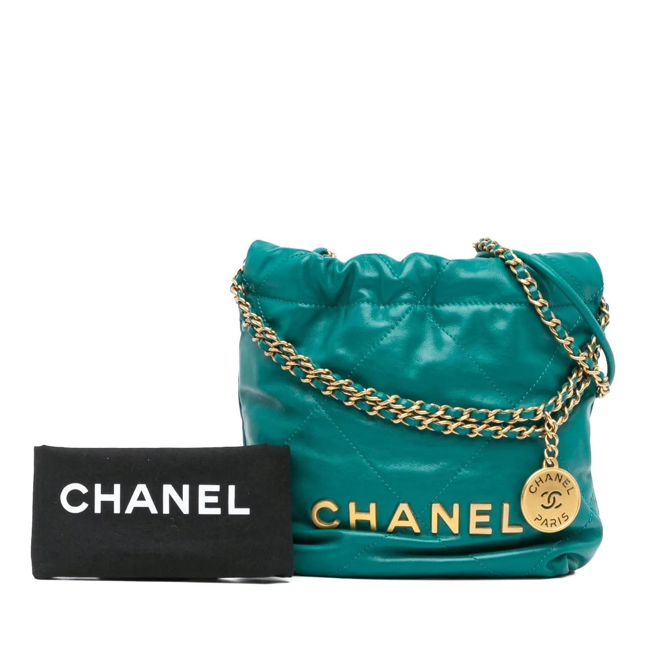 Thumbnail - Chanel Hobo Bags - 2021-2024 Mini Shiny Calfskin 22 Handbag - Gr. unisize - in Grün - für Damen