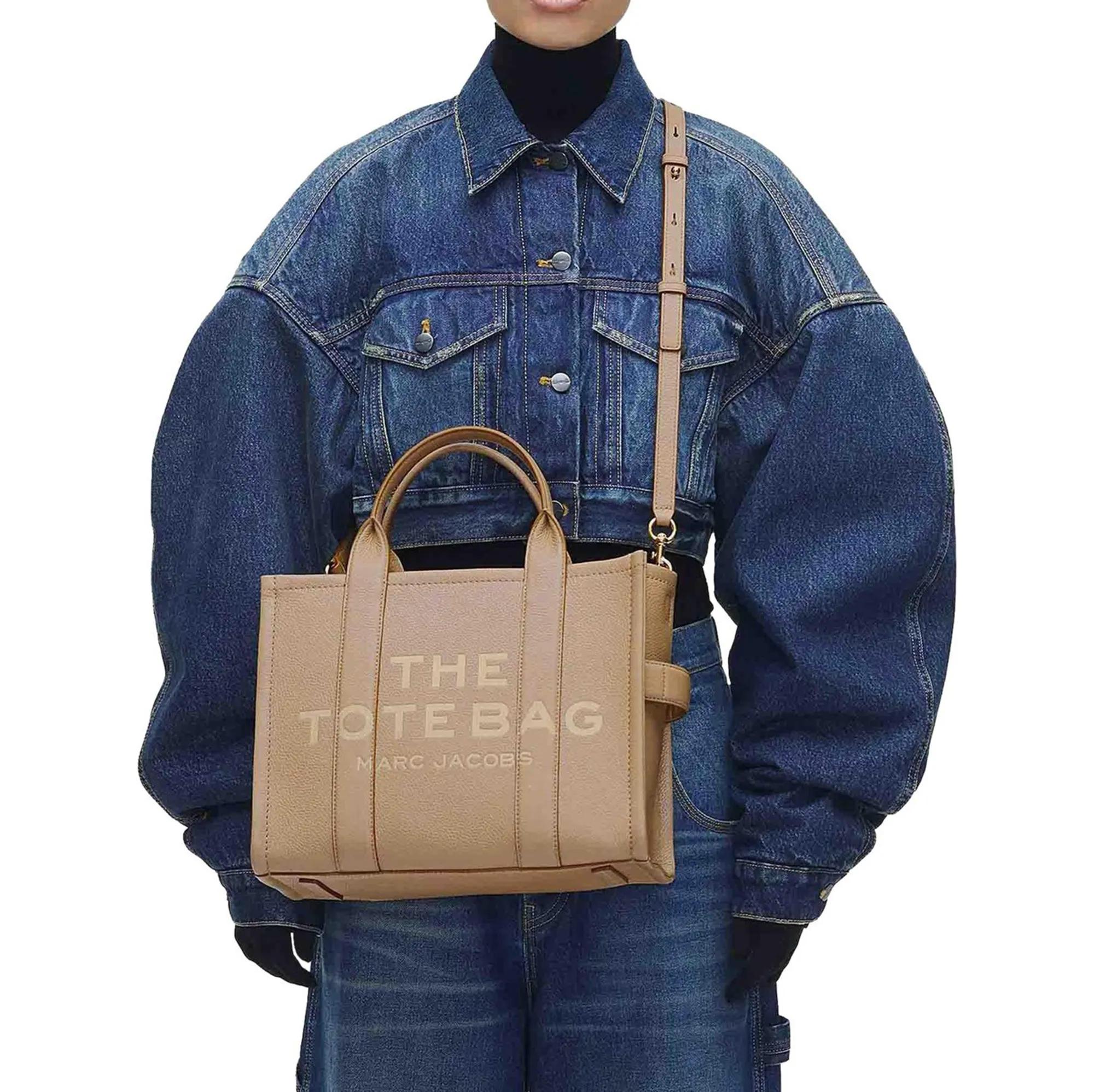 Marc Jacobs Hobo bags The Tote Bag M Handbag in meerkleurig
