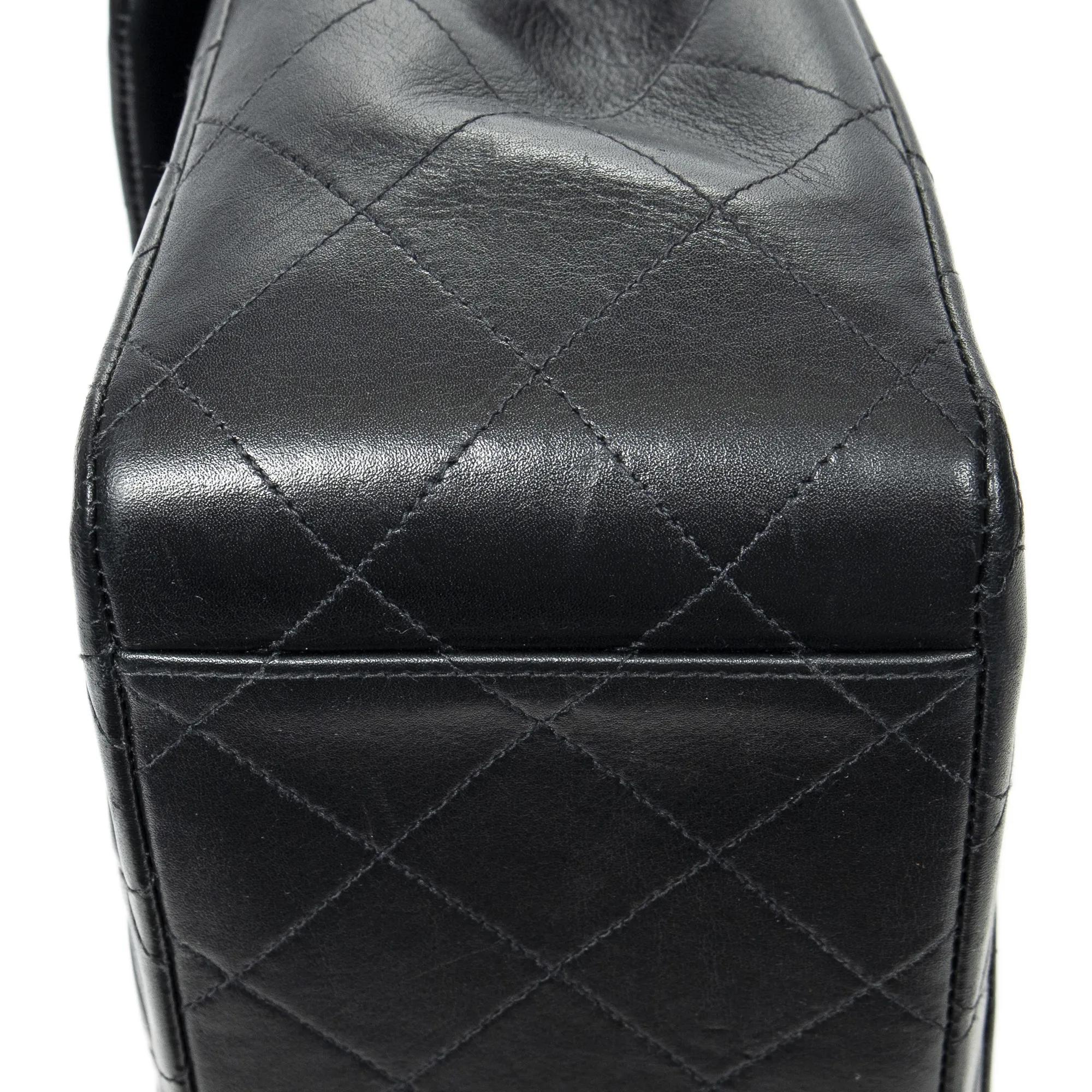 Thumbnail - Chanel Crossbody Bags - Maxi Jumbo XL Flap - Gr. unisize - in Schwarz - für Damen