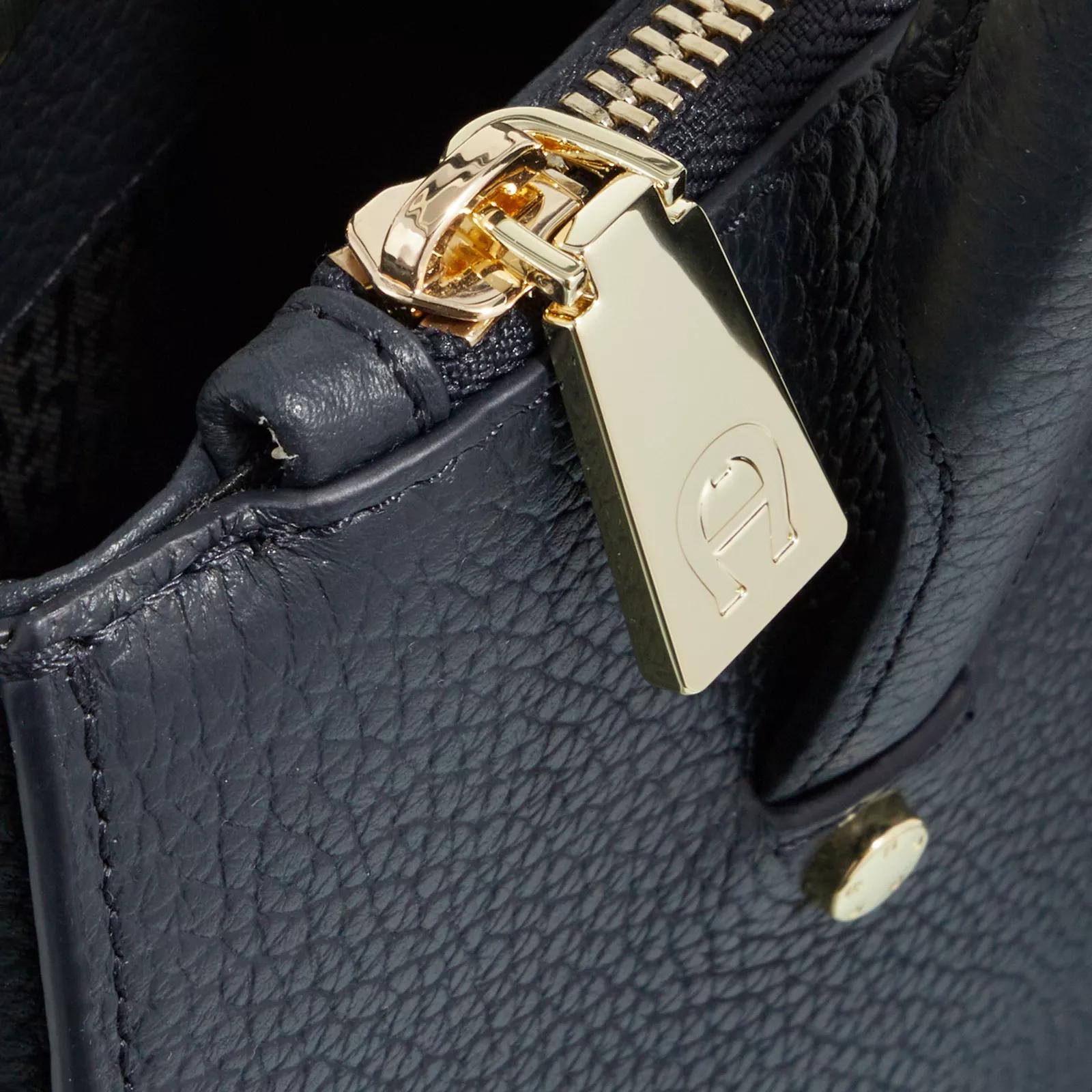aigner Shoppers & Totes Ivy in blauw