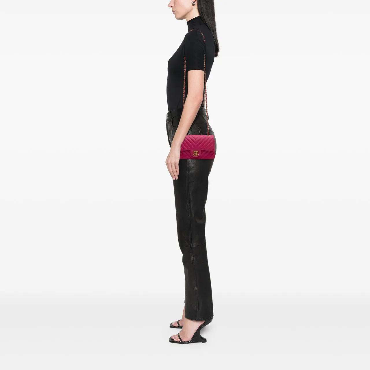 Thumbnail - Chanel Hobo Bags - Mini Rectangular Classic Chevron Lambskin Single F - Gr. unisize - in Gold - für Damen