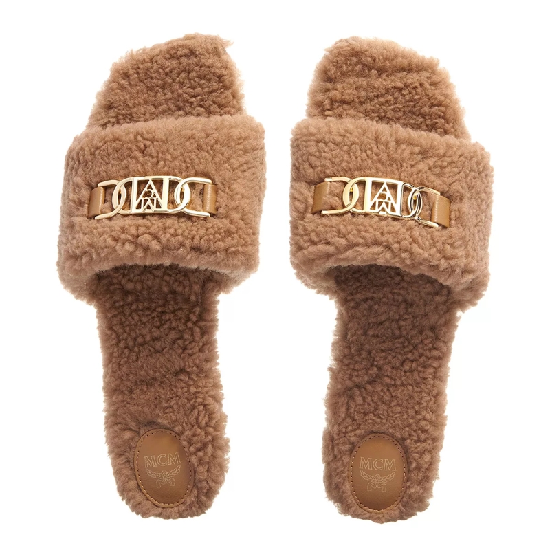 MCM Slides W Mode Travia Fur Sandal(Image 4)