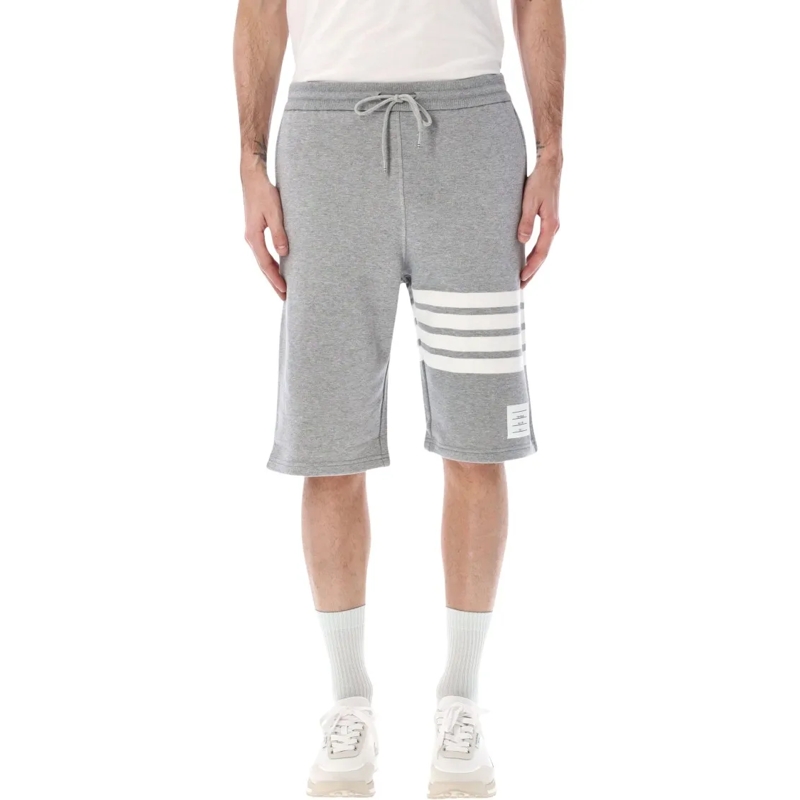 Thom Browne Short décontracté Iconic Fleece Sweatshorts With Signature 4-Bar Str Grey