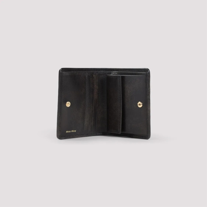 小物 miu miu compact leather wallet black Miu Miu Compact Quilted Brown Lamb Leather Wallet Black | Geldbörse