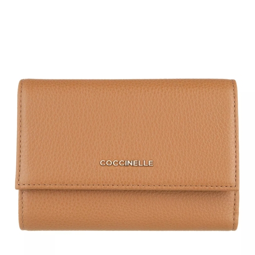 Coccinelle Wallet Grainy Leather Caramel Portemonnaie mit Überschlag