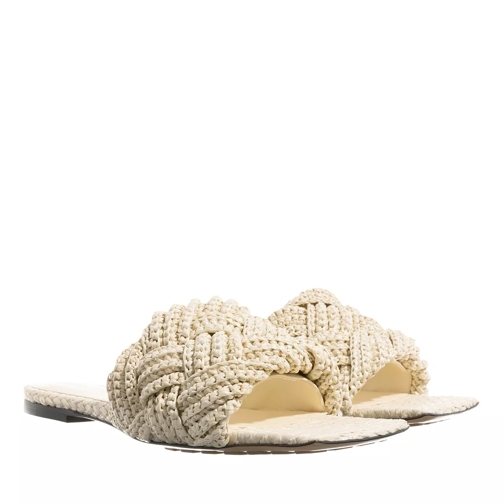 Bottega Veneta Lido Flat Sandals White Slip-in skor