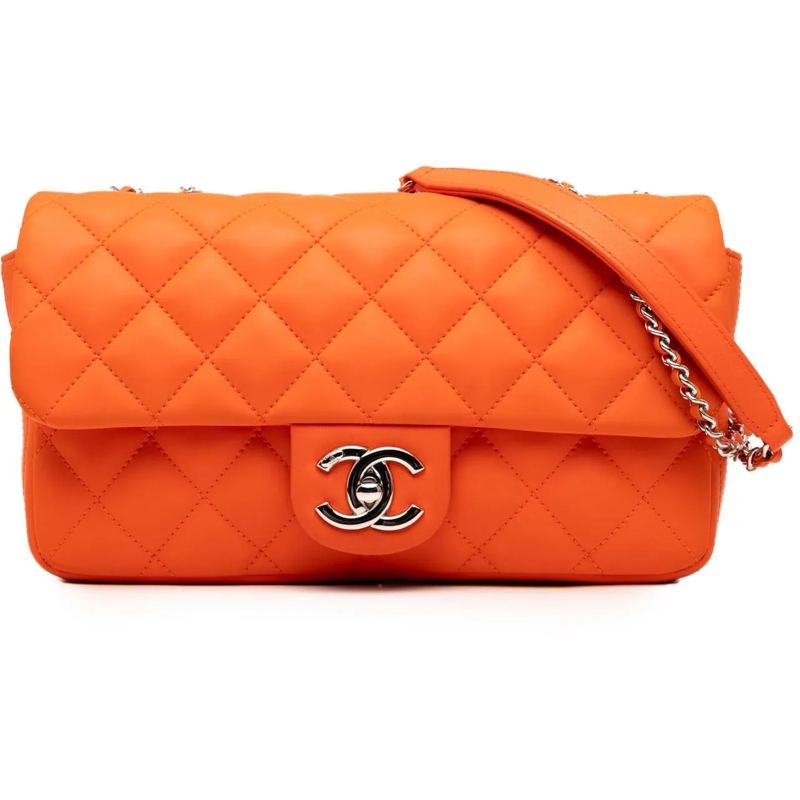 Chanel Sac à bandoulière Medium Quilted Lambskin Rubber Coco Rain Flap orange