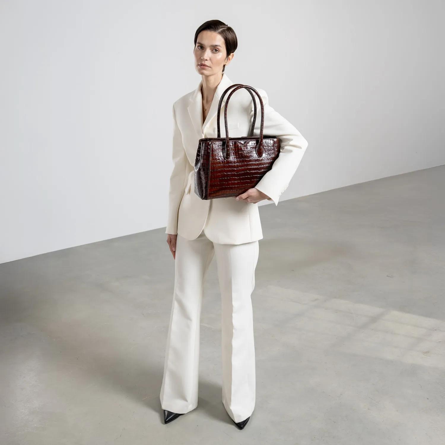 Thumbnail - Isabel Bernard Crossbody Bags - Honoré Cloe Midi Handtasche - Gr. unisize - in Braun - für Damen