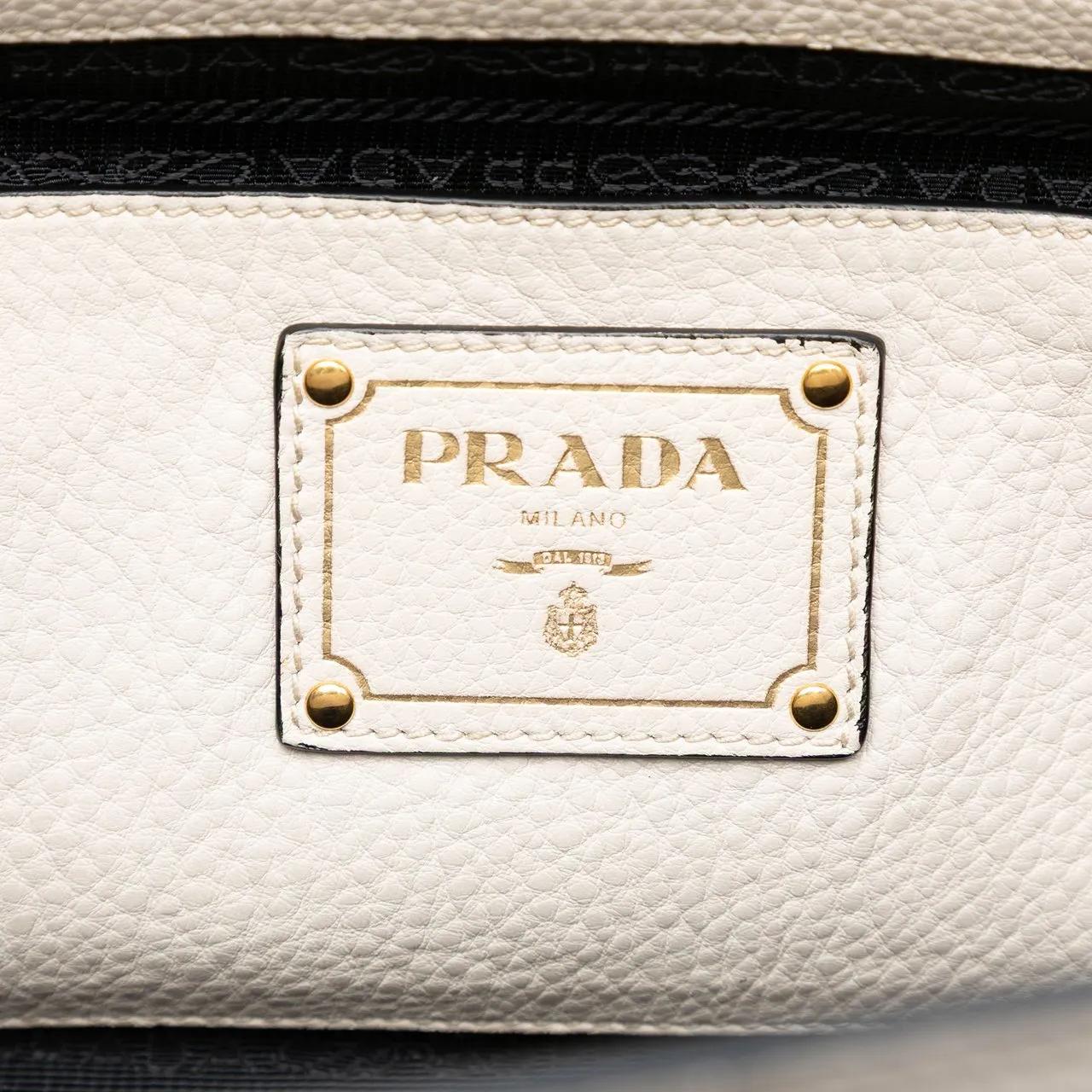 Thumbnail - Prada Hobo Bags - Vitello Daino Sound Lock Satchel - Gr. unisize - in Weiß - für Damen