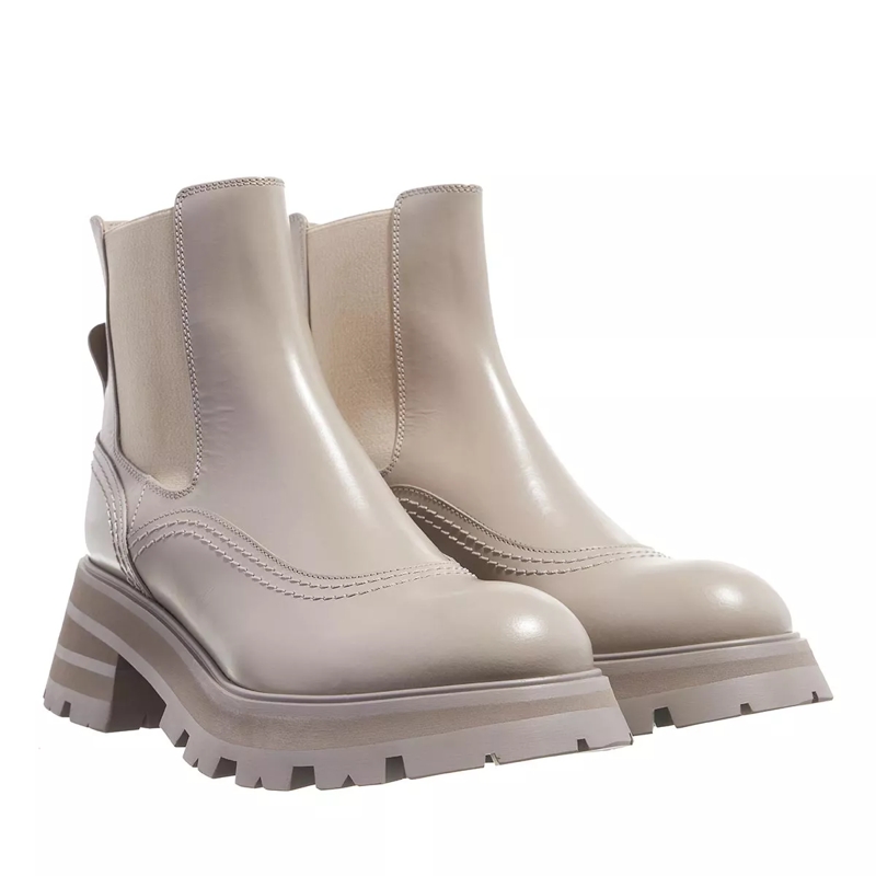 Alexander McQueen Stiefeletten Wander Boots Leather Stone