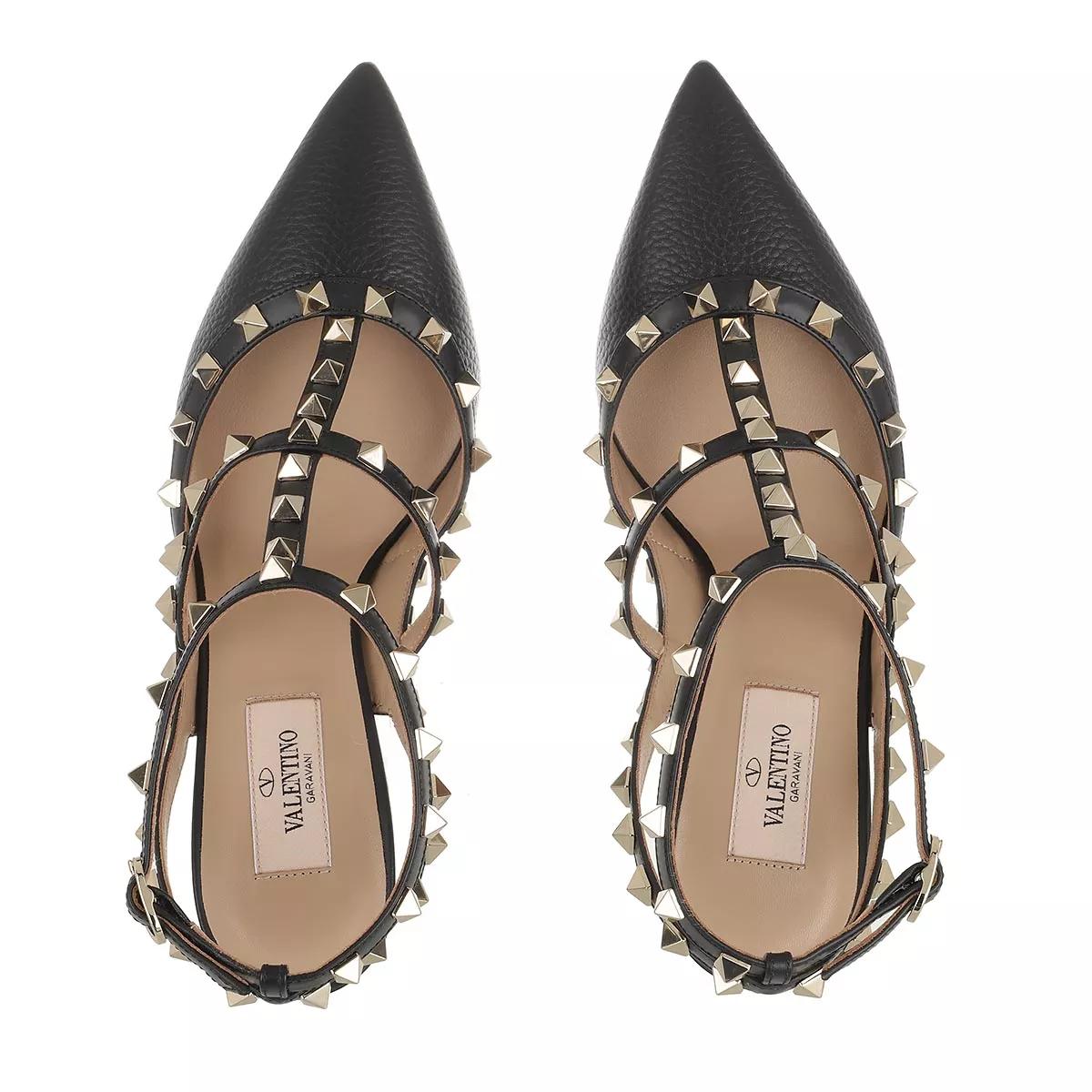 Valentino Garavani Pumps & high heels Rockstud Ankle Strap Pumps in zwart