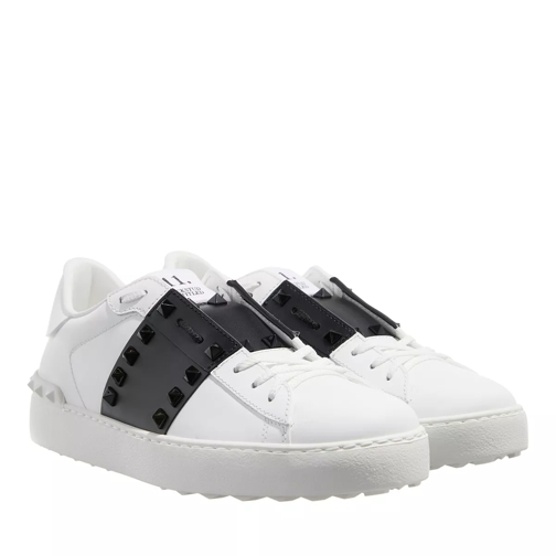 Valentino Garavani Low-Top Sneakers White/Black/White Low-Top Sneaker