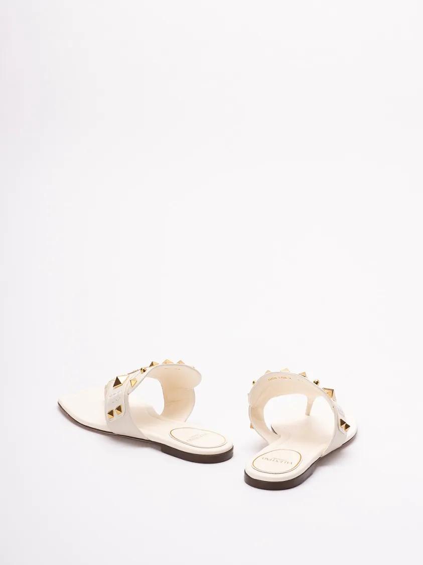 サンダル・ミュール Valentino Garavani Vg Plaster Caster Thong Sandals Plaster Caster Goatskin Thong Sandal for Woman in Ivory