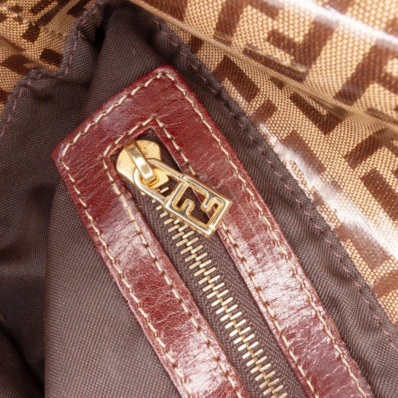 Thumbnail - Fendi Hobo Bags - Zucchino Crystal Double Flap Bucket Bag - Gr. unisize - in Braun - für Damen