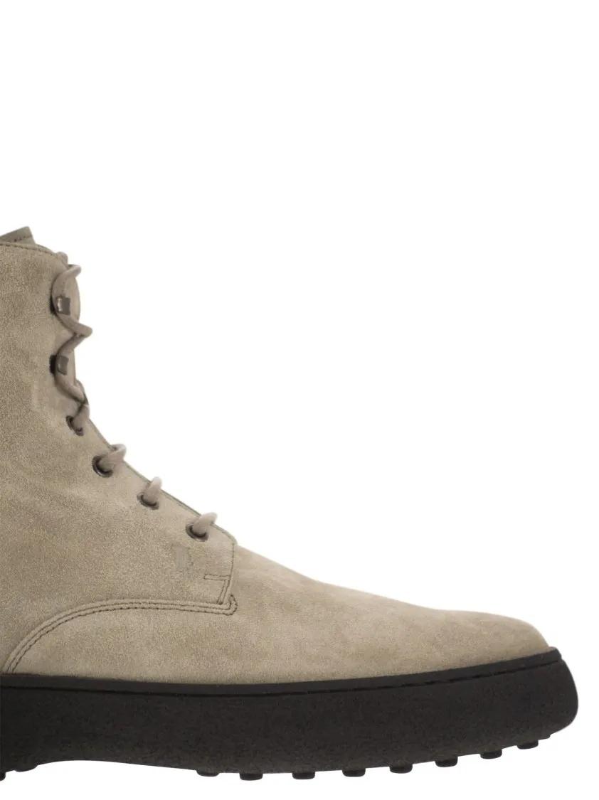 Thumbnail - Tod's Stiefel - Ankle Suede Lace-Up Boot With Iconic Rubber Sole - Gr. 7 - in Beige - für Damen