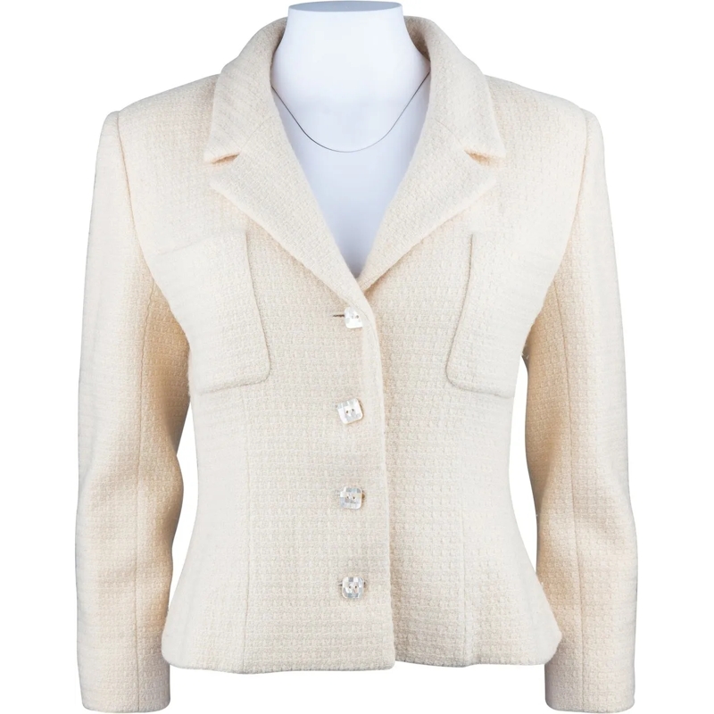 Chanel Übergangsjacke Chanel Chic Tweed Jacket (D38 / FR40) beige