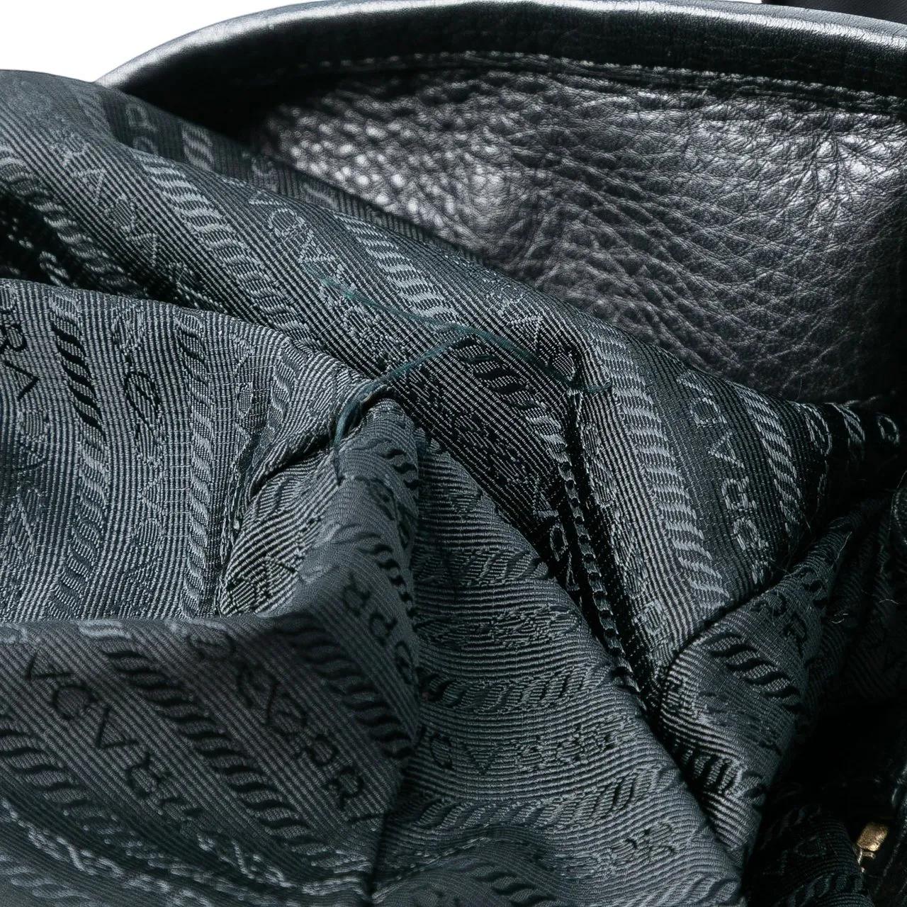 Thumbnail - Prada Hobo Bags - Tessuto Satchel - Gr. unisize - in Schwarz - für Damen