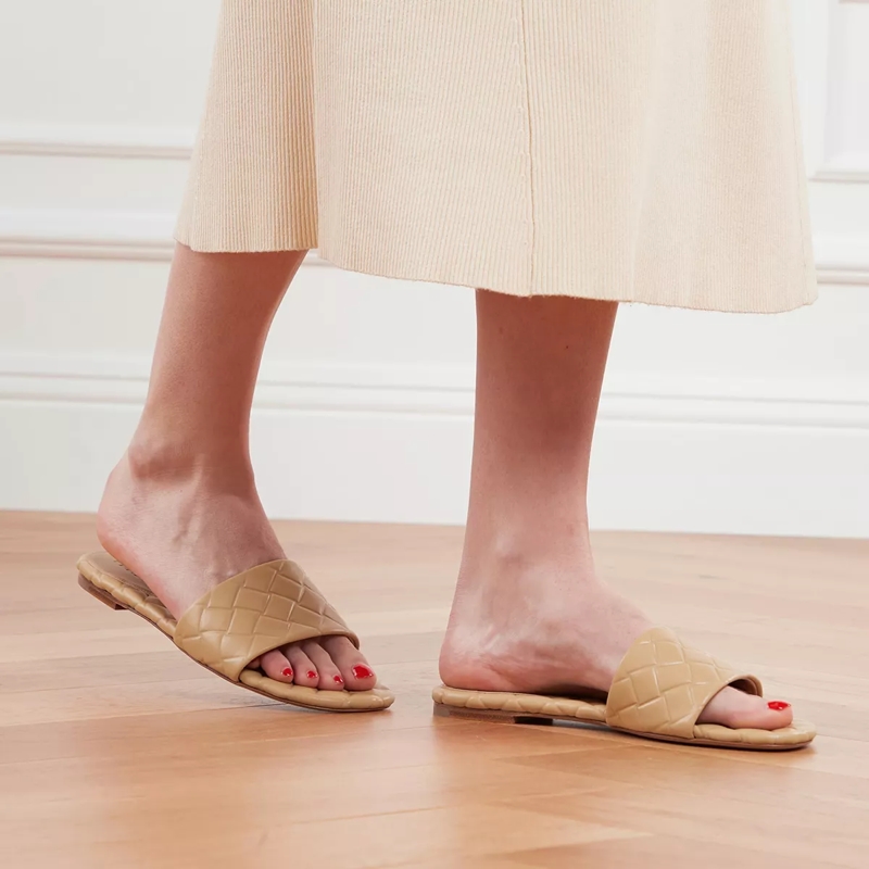 Bottega Veneta Slides Flat Sandal Leather Cane Sugar(Image 2)