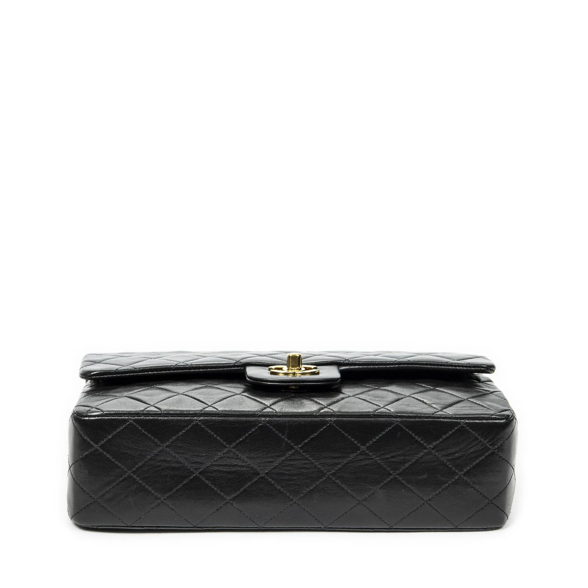 Thumbnail - Chanel Crossbody Bags - Classic Double Flap 26 - Gr. unisize - in Schwarz - für Damen