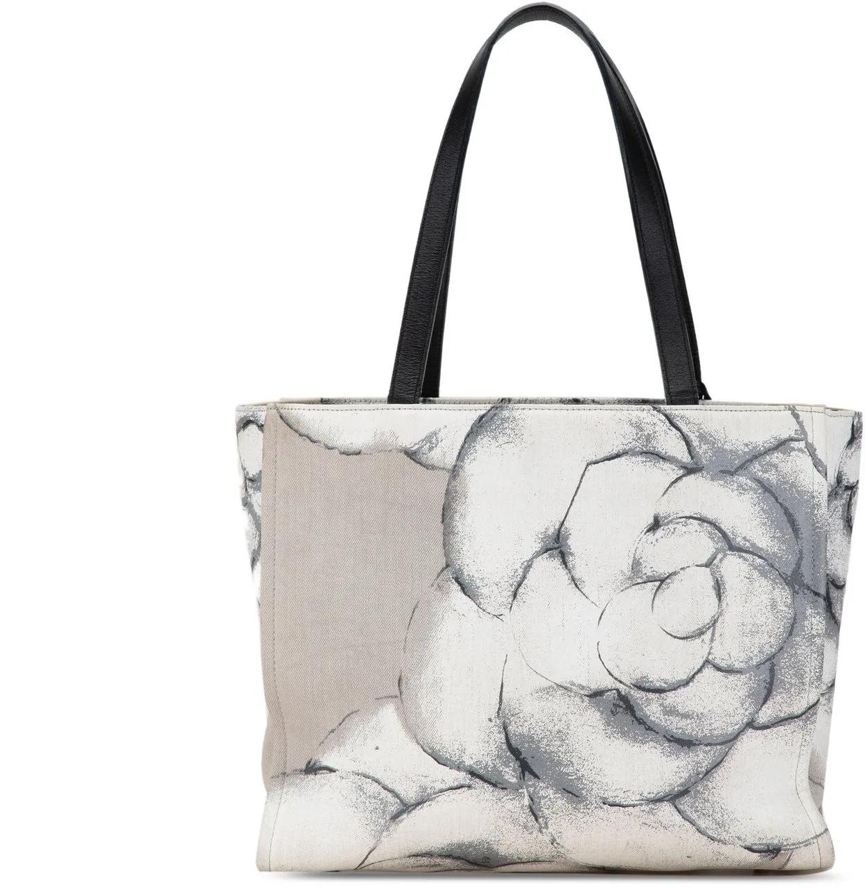 Thumbnail - Chanel Shopper - 2016-2017 Camellia Printed Canvas Shopper Tote - Gr. unisize - in Grau - für Damen