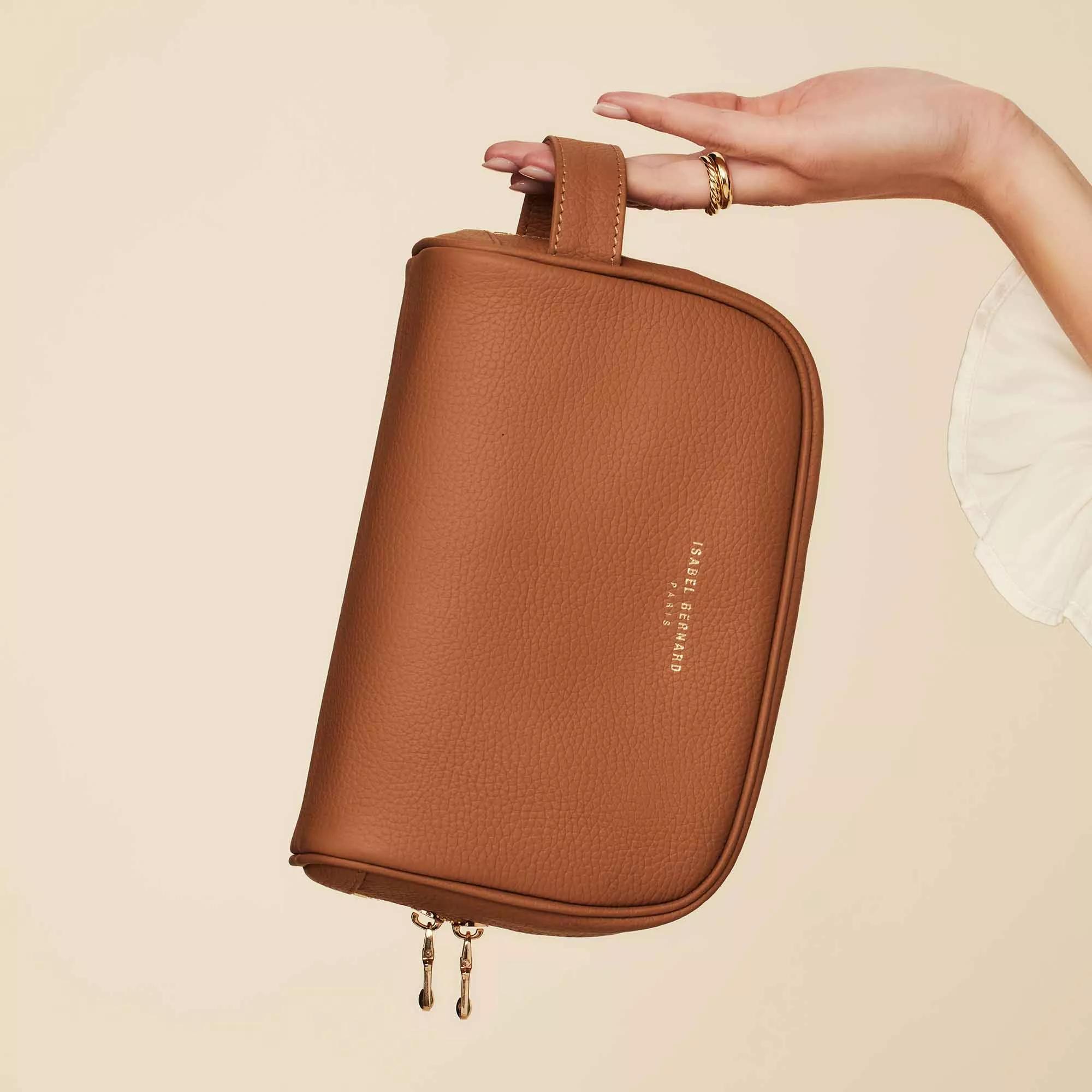 Isabel Bernard Crossbody bags Honoré damen Kulturbeutel Braun IB6 in bruin