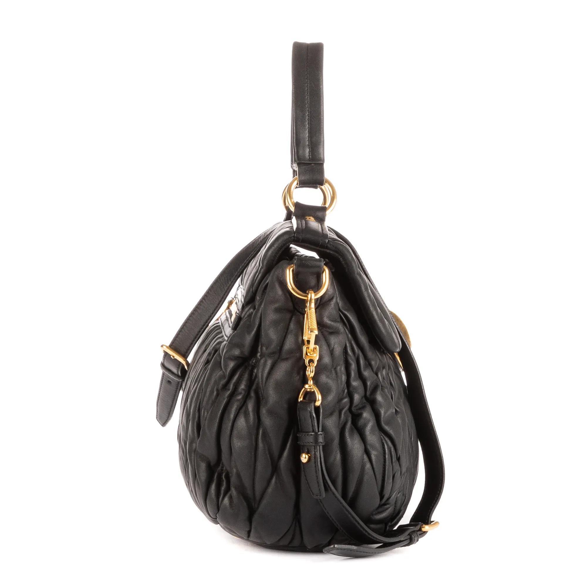 Thumbnail - Miu Miu Crossbody Bags - Large Flap Satchel - Gr. unisize - in Schwarz - für Damen