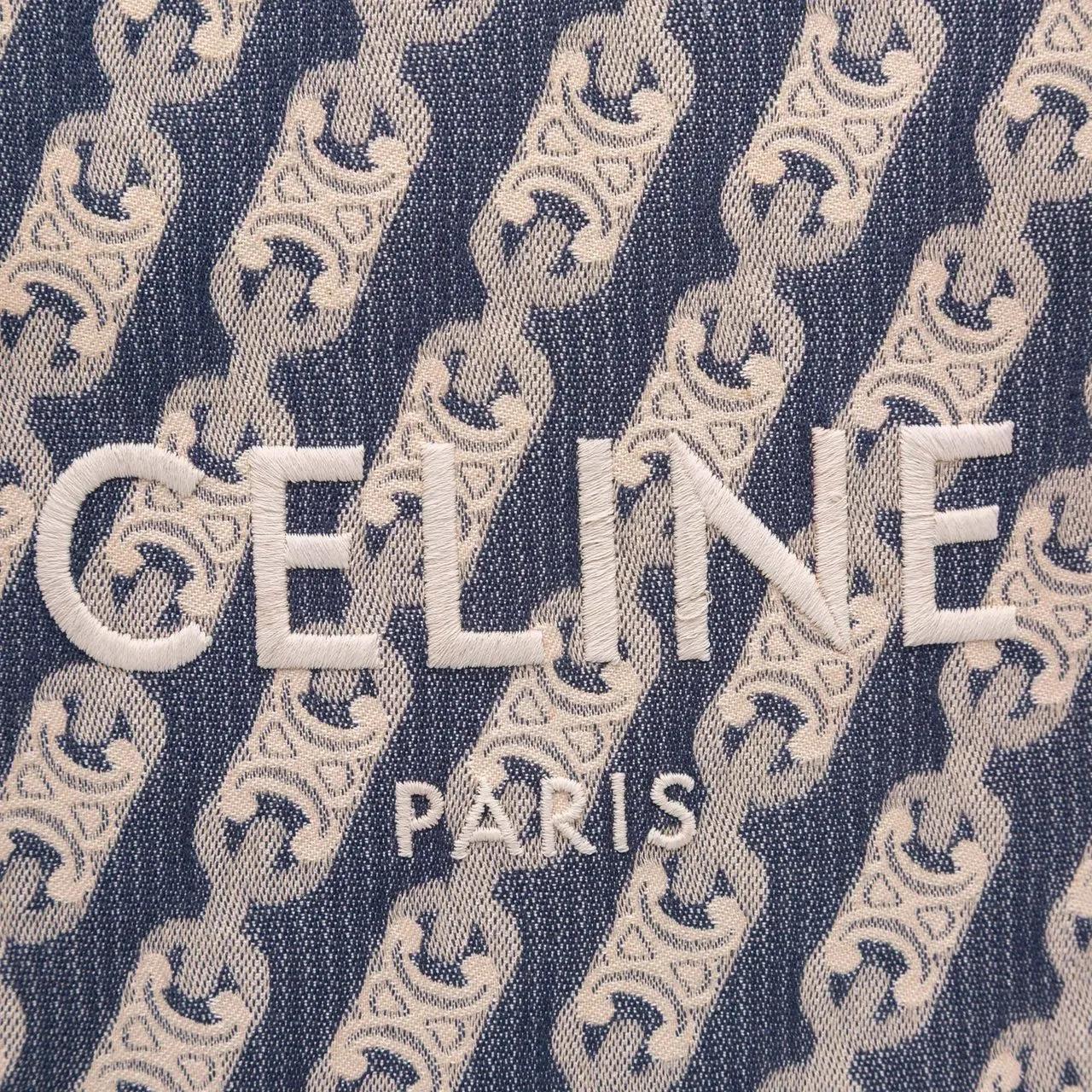 Thumbnail - Celine Hobo Bags - Small Triomphe Canvas Maillon Vertical Cabas Satch - Gr. unisize - in Blau - für Damen