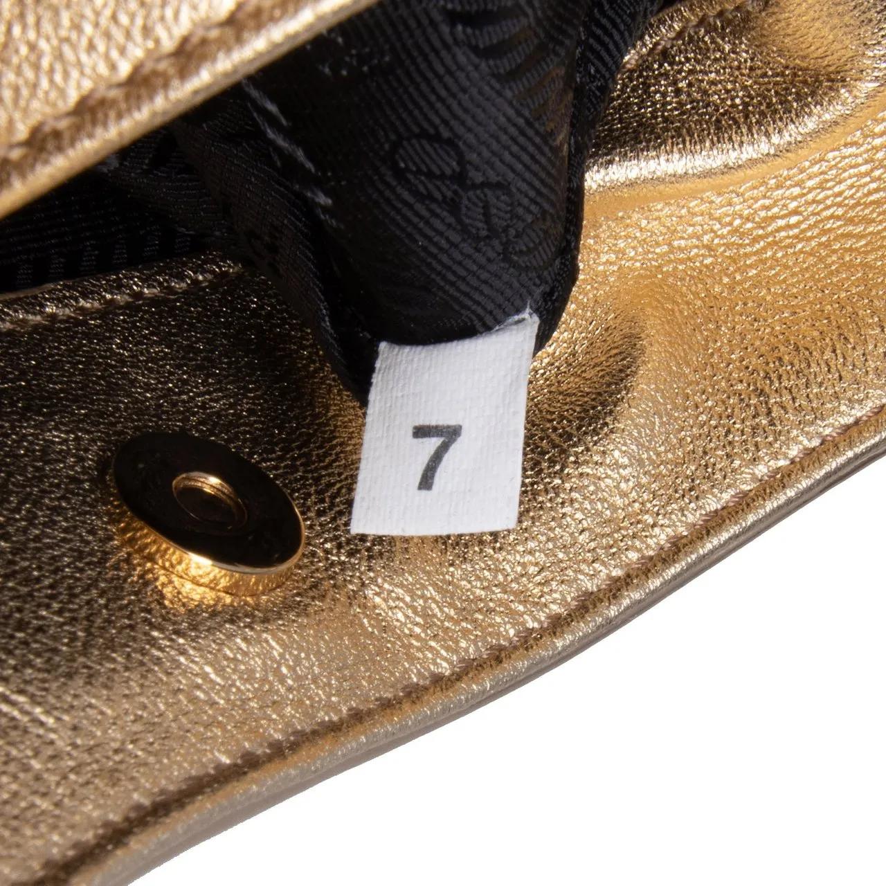 Prada Hobo bags 2019-2023 Spazzolato Cleo Shoulder Bag in goud