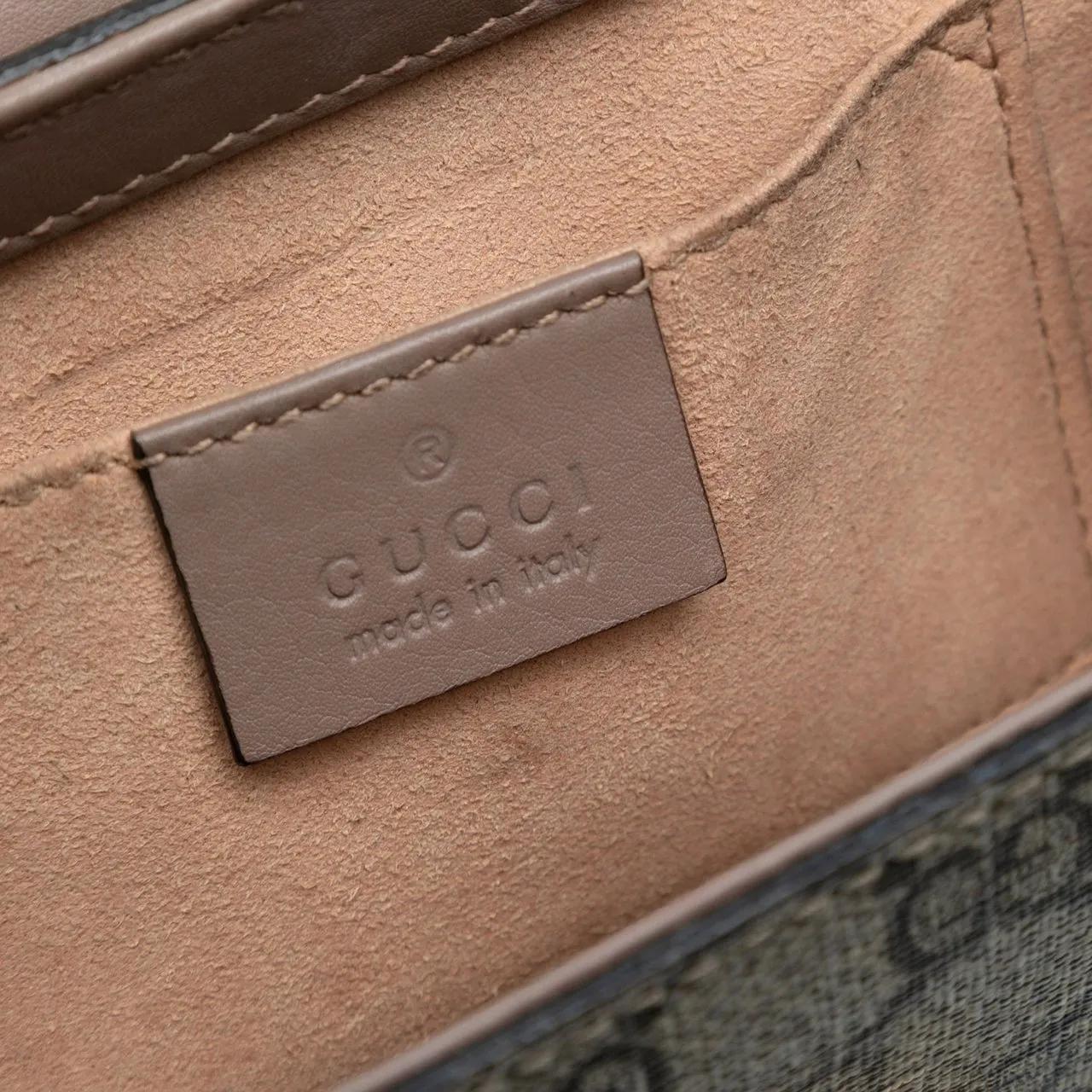 Thumbnail - Gucci Hobo Bags - Small GG Supreme Pearl Studded Padlock Crossbody - Gr. unisize - in Braun - für Damen