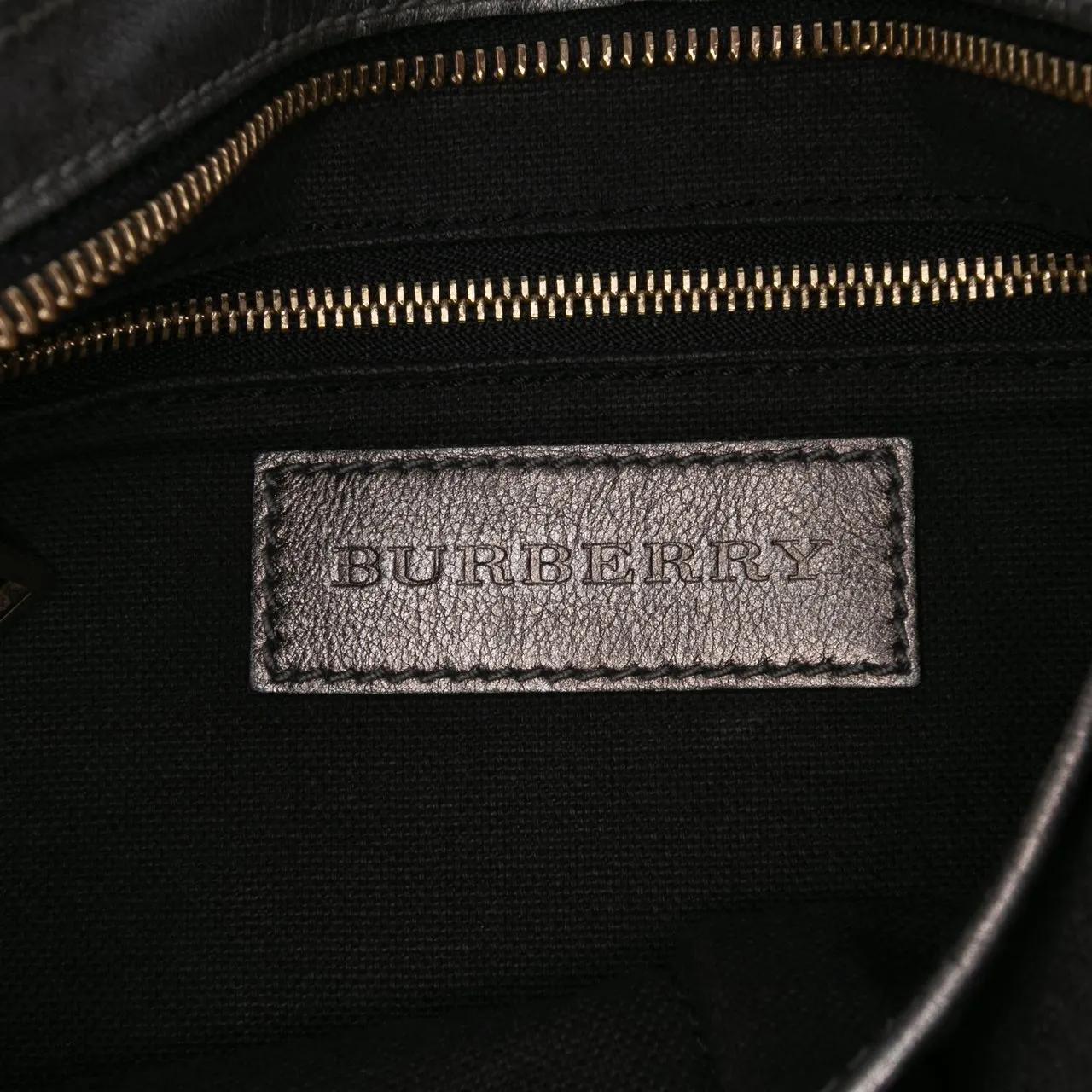 Thumbnail - Burberry Hobo Bags - Shimmer Check Coated Canvas Crossbody - Gr. unisize - in Silber - für Damen