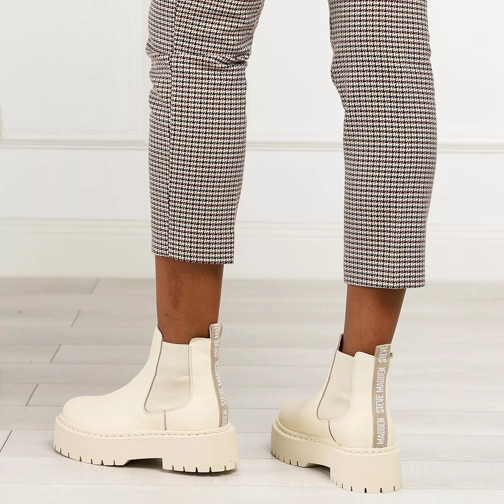 Steve Madden Chelsea Boot Veerly Bootie Bone/Bone (Image 2)