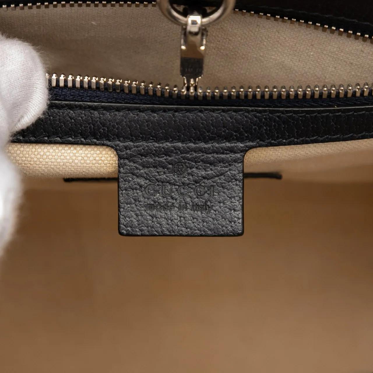 Thumbnail - Gucci Hobo Bags - Small GG Canvas Interlocking G Tote - Gr. unisize - in Rot - für Damen