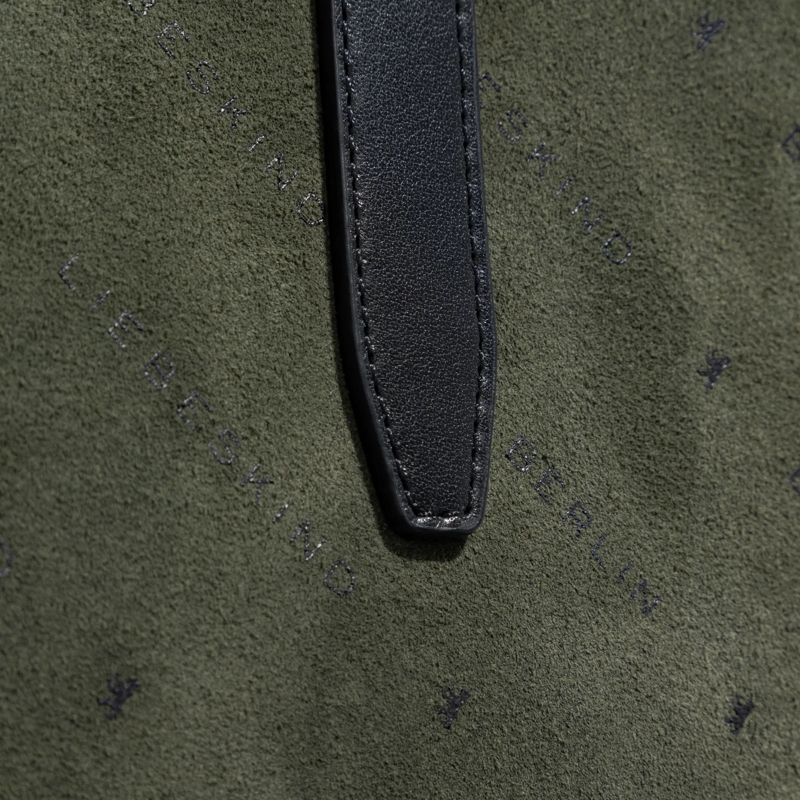 Liebeskind Berlin Shopper Monogram Diagonal Hydro Suede Shopper M Forest(Image 4)