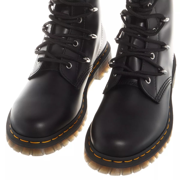 Black hotsell tie boots