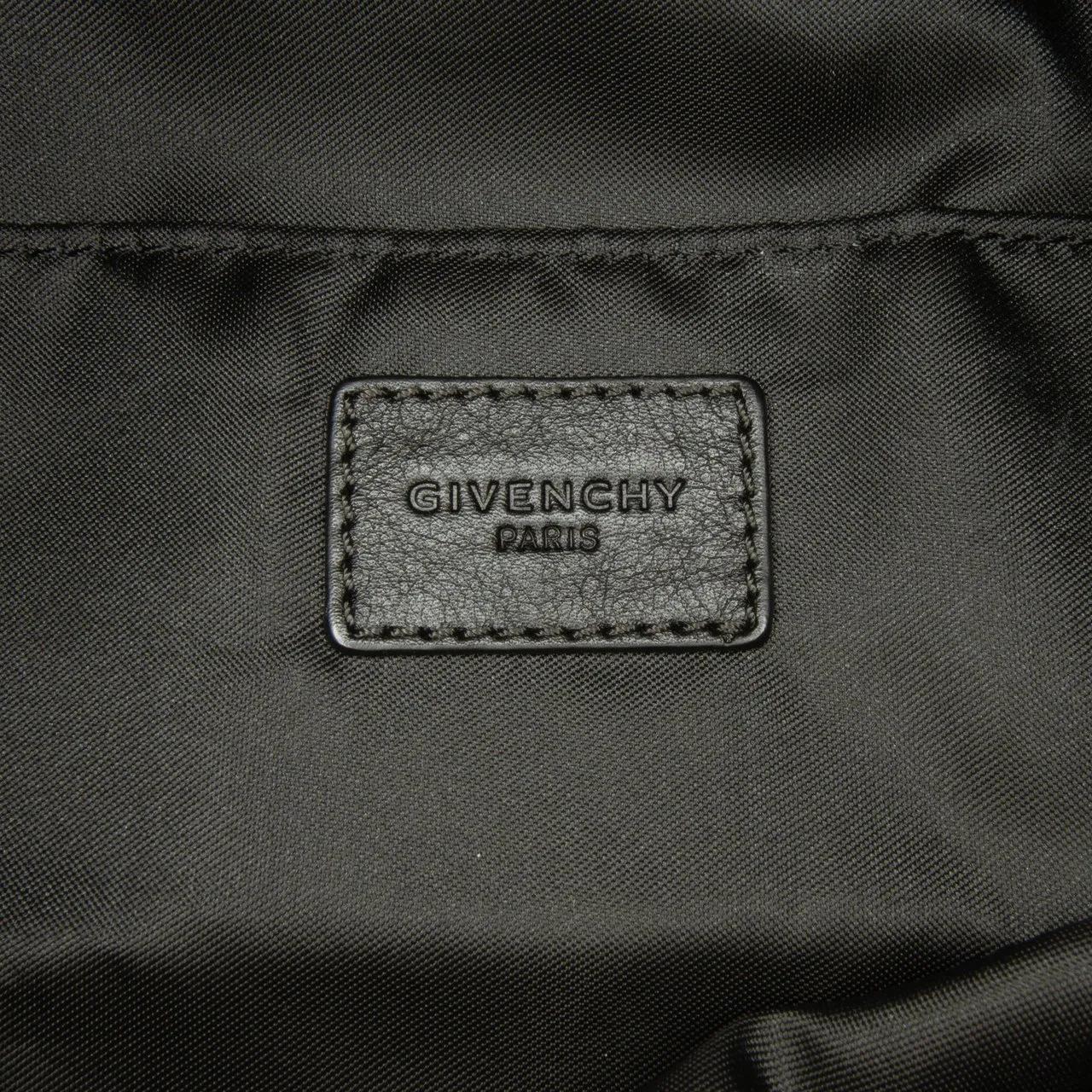 Givenchy Rugzakken Nylon Drawstring Backpack in zwart