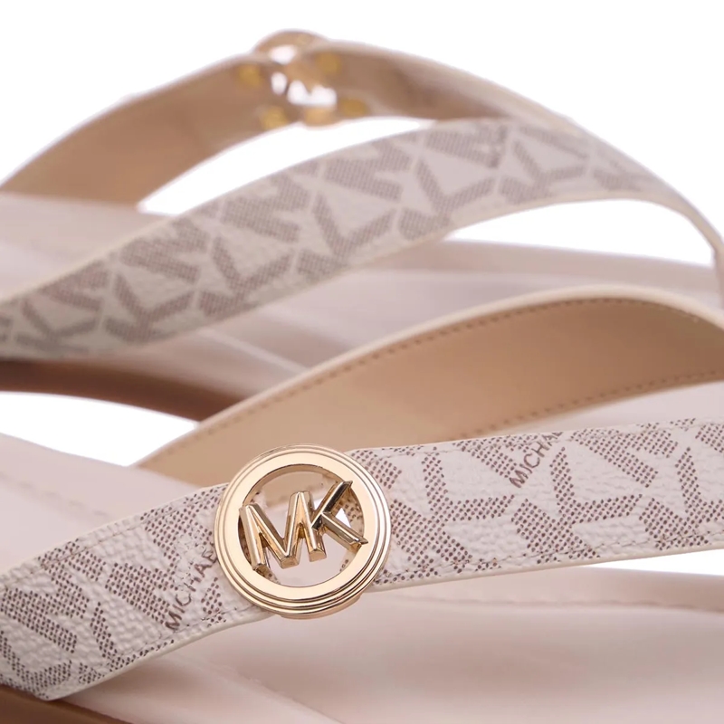 MICHAEL Michael Kors Flip Flops Erin Thong Sandal Vanilla(Image 4)